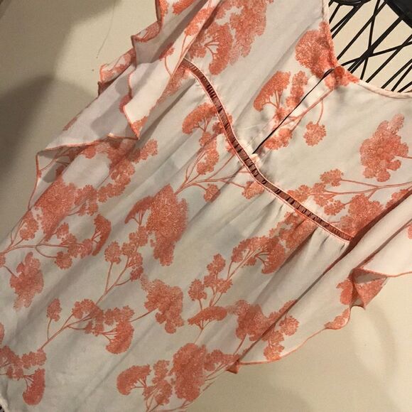 Joseph A. Ruffle Sleeve Floral Blouse - Size Large - Picture 8 of 8